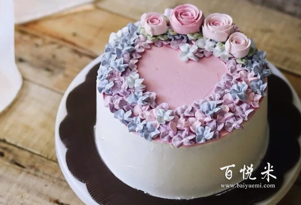 男孩子可以學(xué)蛋糕裱花嗎,學(xué)蛋糕裱花前途怎么樣？